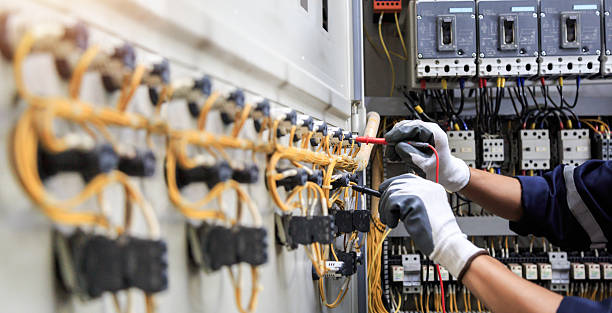Professional Electrician technician working in Ventnor City, NJ